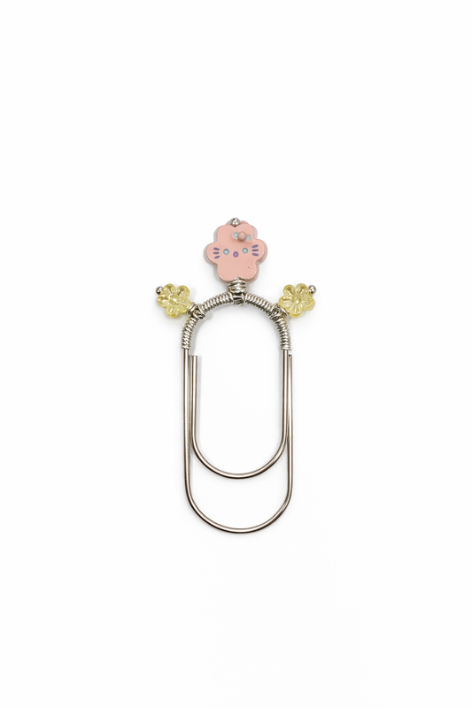 Hello kitty paper clip